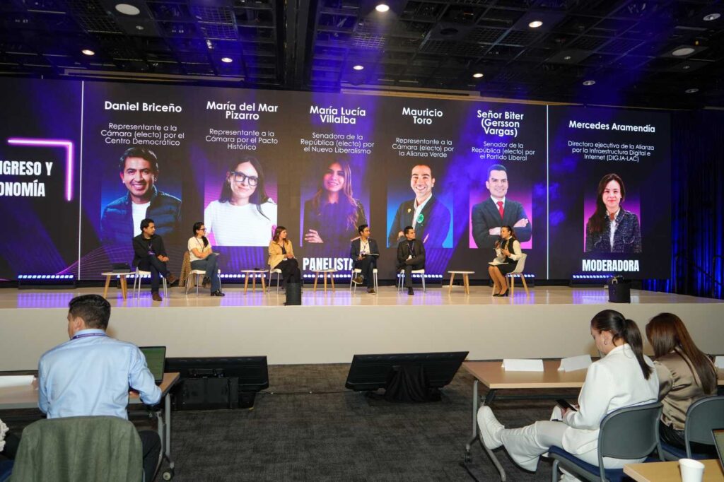 37 2do Congreso Alianza In – Futuro Digital 2030